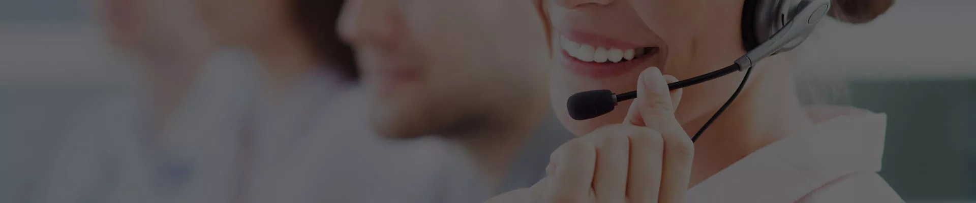 আমাদের সাথে যোগাযোগ করুন