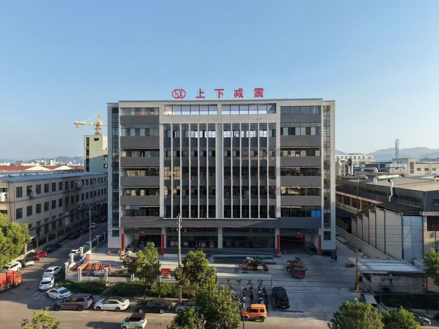 বিস্ফোরক ! একটি নতুন 18,000㎡ ছয় তলা কারখানা উন্মোচন করা হয়েছে!